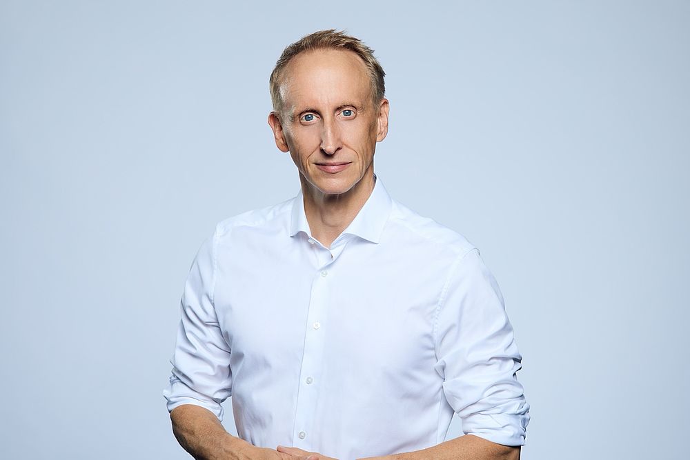 Das Bild zeigt den Geschäftsführer der Duisburg Business & Innovation GmbH Prof. Dr. Rasmus C. Beck